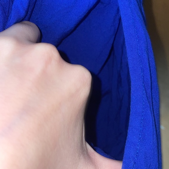 H&M navy blue romper with pockets and a cute back - Picture 7 of 9